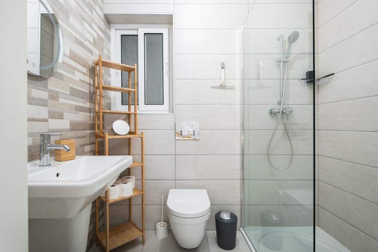 Spacious, Modern & Cosy 2 Bedroom 2 Bathroom Apartment - St. Julians Saint Julian's Bagian luar foto