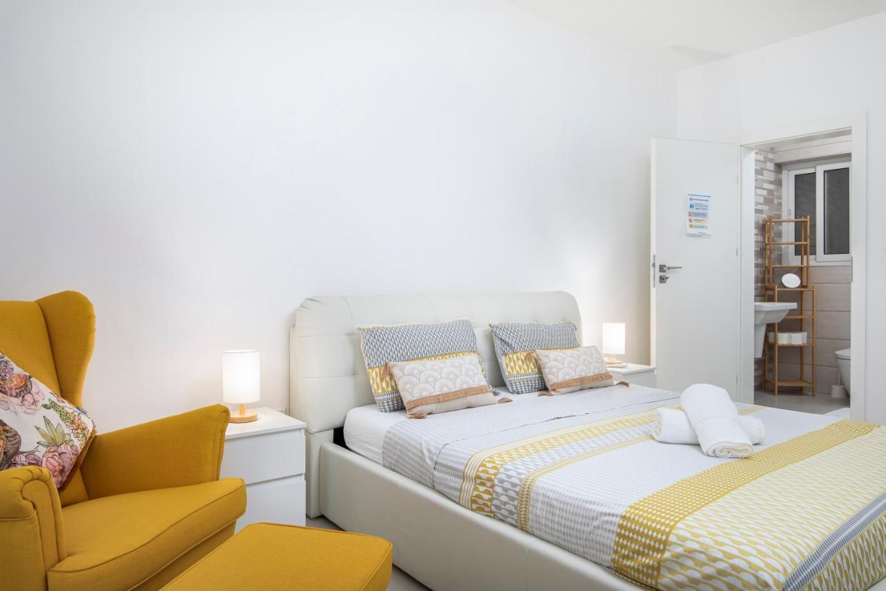 Spacious, Modern & Cosy 2 Bedroom 2 Bathroom Apartment - St. Julians Saint Julian's Bagian luar foto