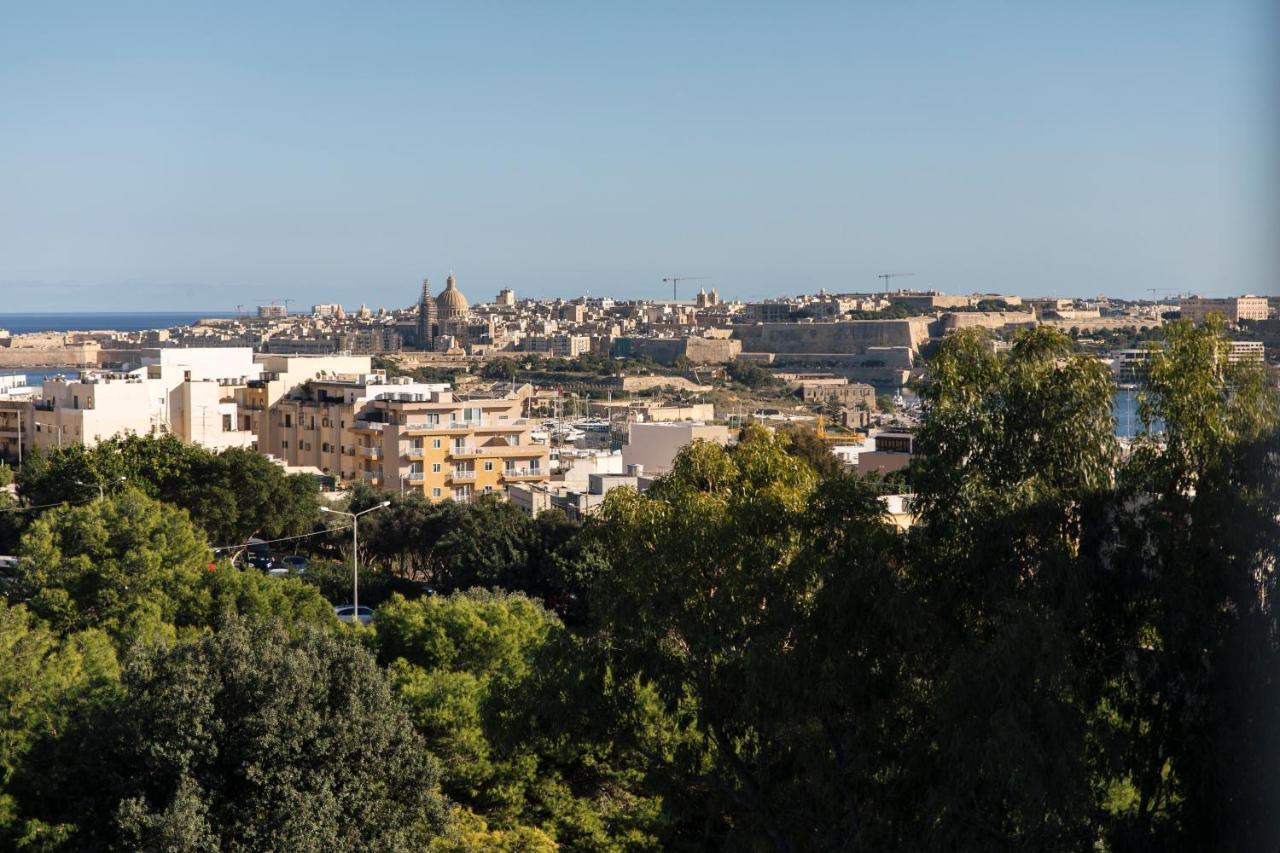 Spacious, Modern & Cosy 2 Bedroom 2 Bathroom Apartment - St. Julians Saint Julian's Bagian luar foto